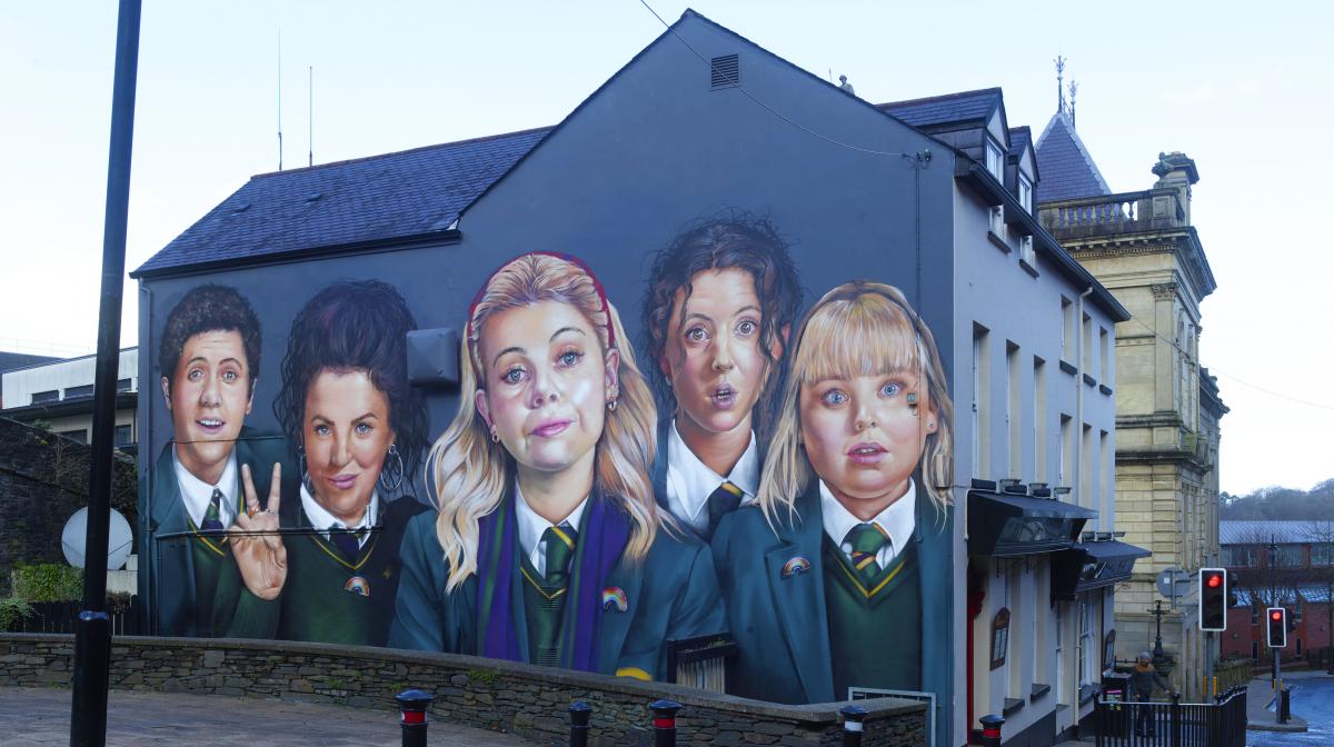 New mural gets centre stage in Channel 4 marketing campaign for the return of Derry Girls